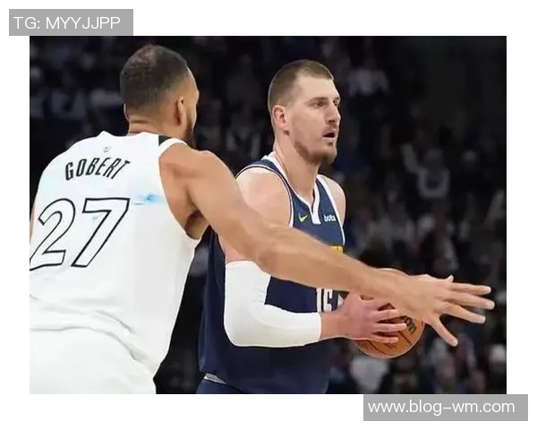 掘金半场落后尼克斯约基奇贡献全面表现穆雷首节火力全开唐斯受伤拼搏不止